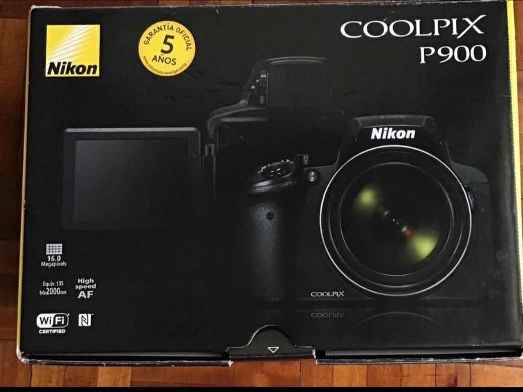 Nikon Coolpix P900 na caixa+Diversos Acessórios Extra . Como Nova.