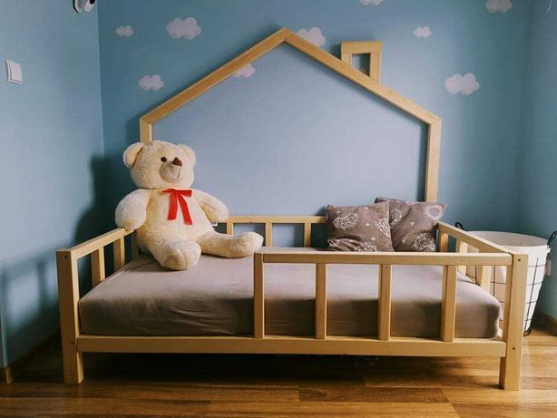 Łóżko, łóżeczko drewniane, łóżko dziecięce domek