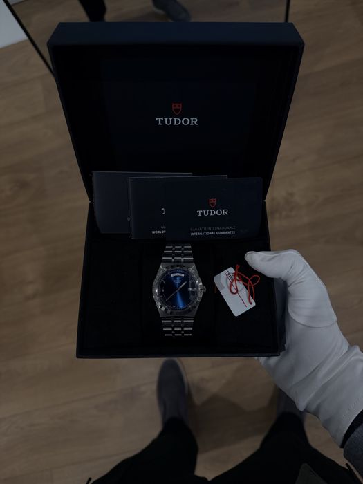 TUDOR ROYAL 41mm – Mostrador Azul