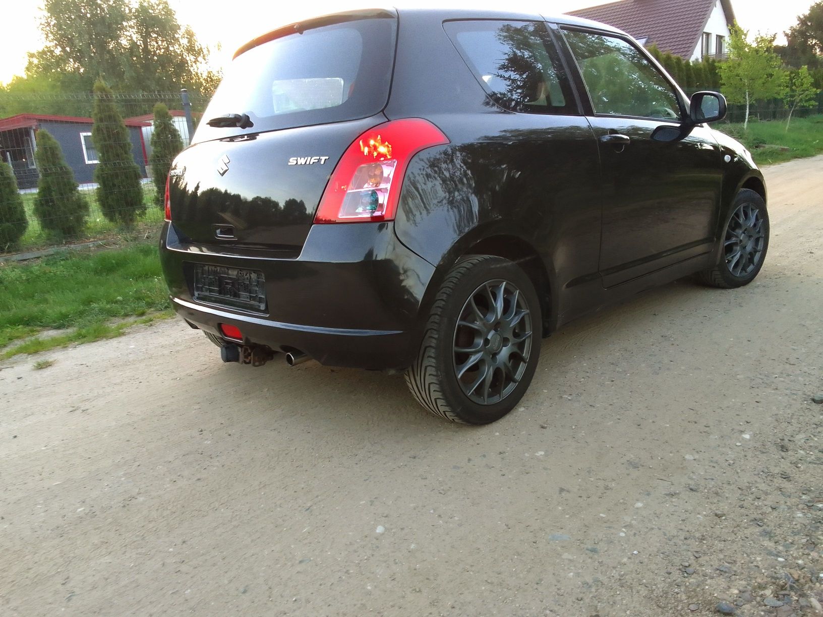 Suzuki Swift 1,3 benzyna, alu felgi anzio,klima,92KM hak