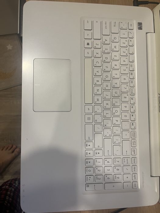 Asus X756UAK Ідеал