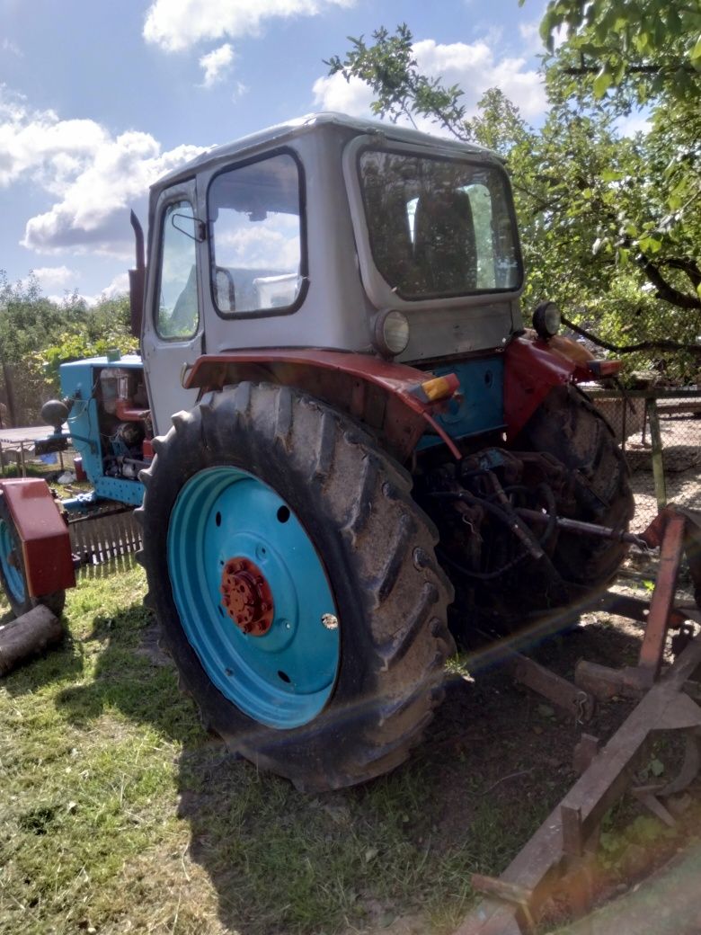 Продам трактор ЮМЗ -6 в доброму стані