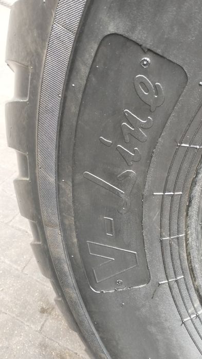 550/60-22.5 BKT V- Line Flotation 550/60R22.5