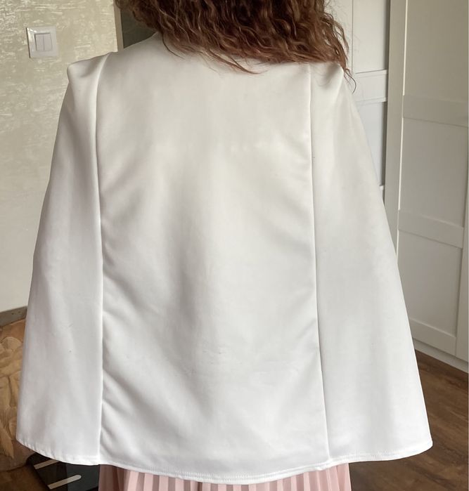 Marynarka narzuta odkryte ręce rozm. 36