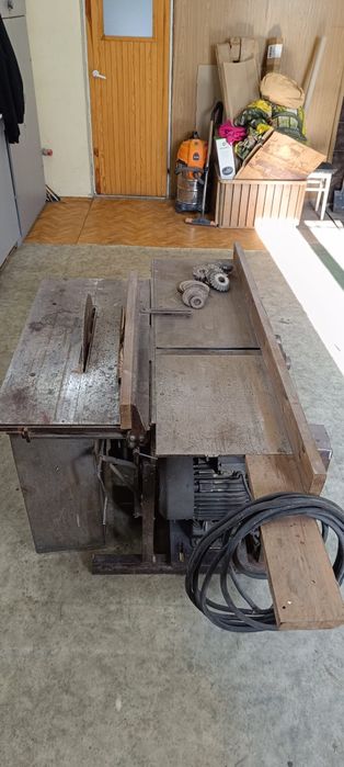 Heblarka trajzega krajzega piła stołowa