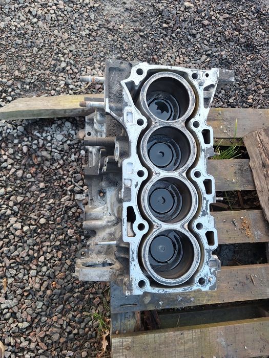 Блок  мотора Toyota  2.2 D-CAT  130квт Rav-4 Avensis