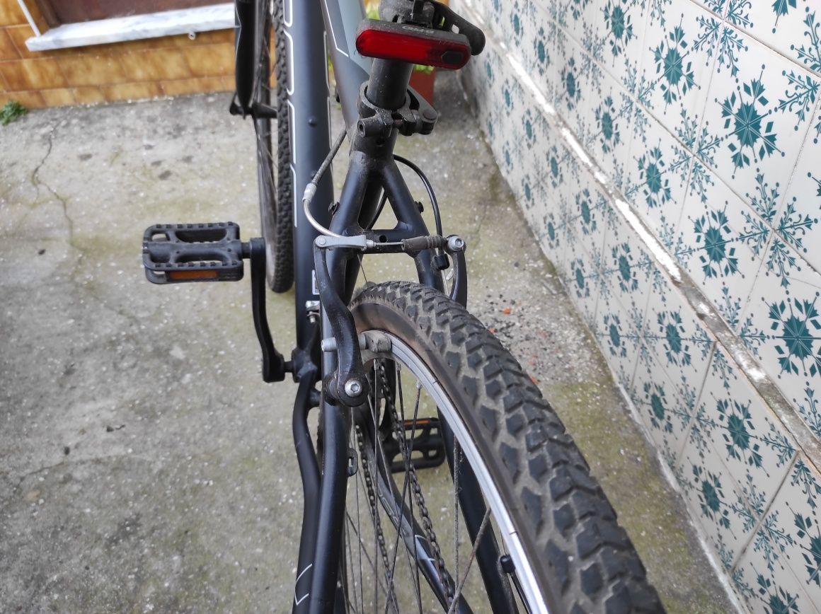 Bicicleta Kross preta