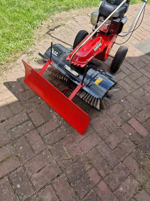 Zamiatarka Szczotka, pług spalinowa tk17