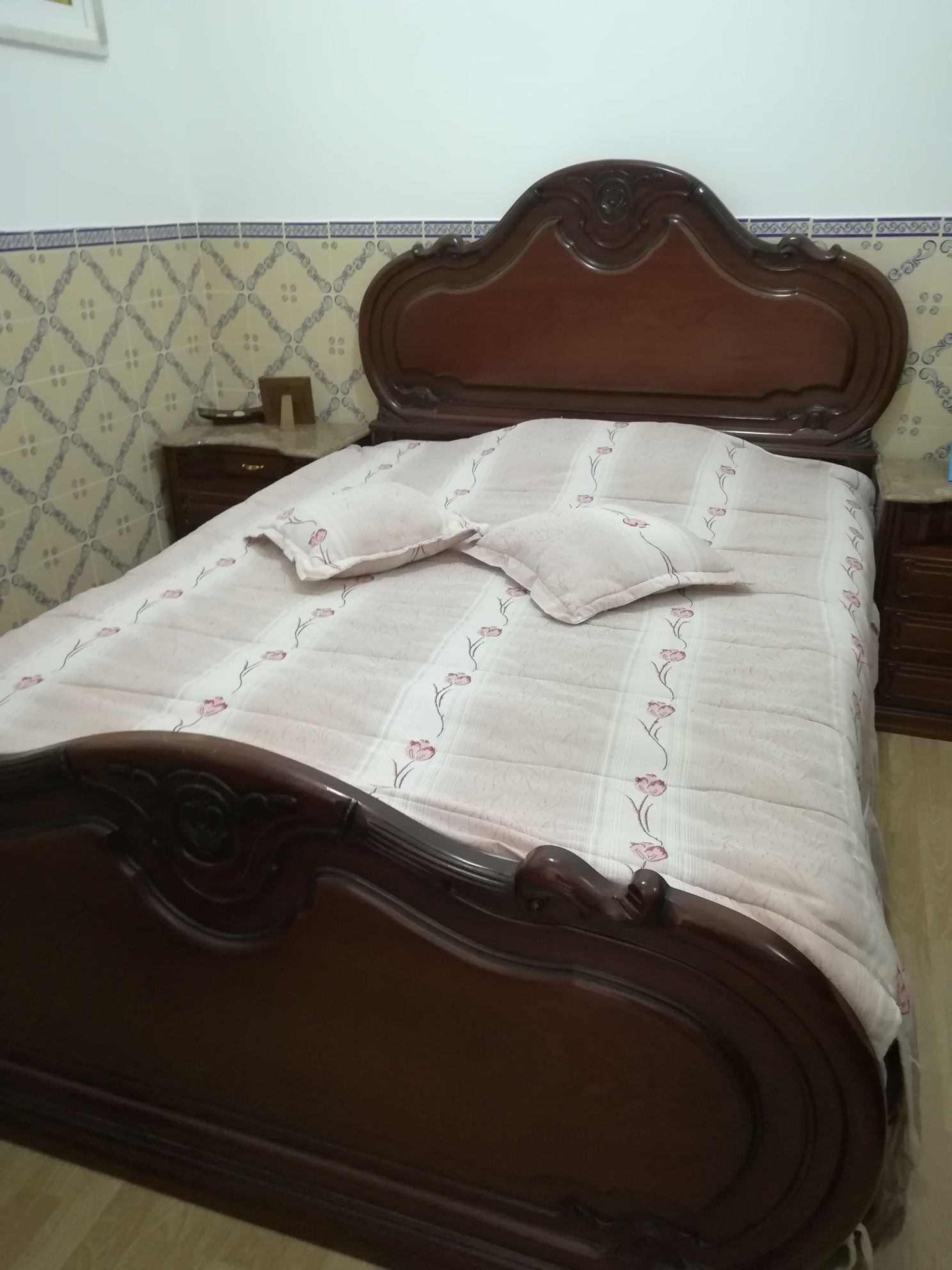 Quarto cama de casal