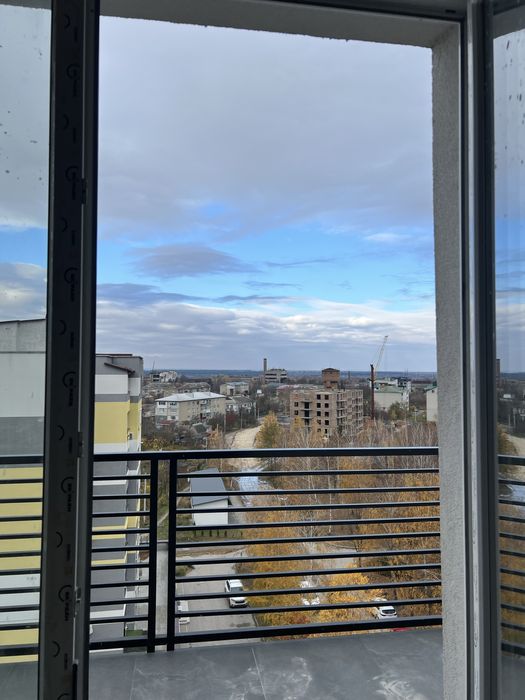 ДВОРІВНЕВА квартира із двома терасами