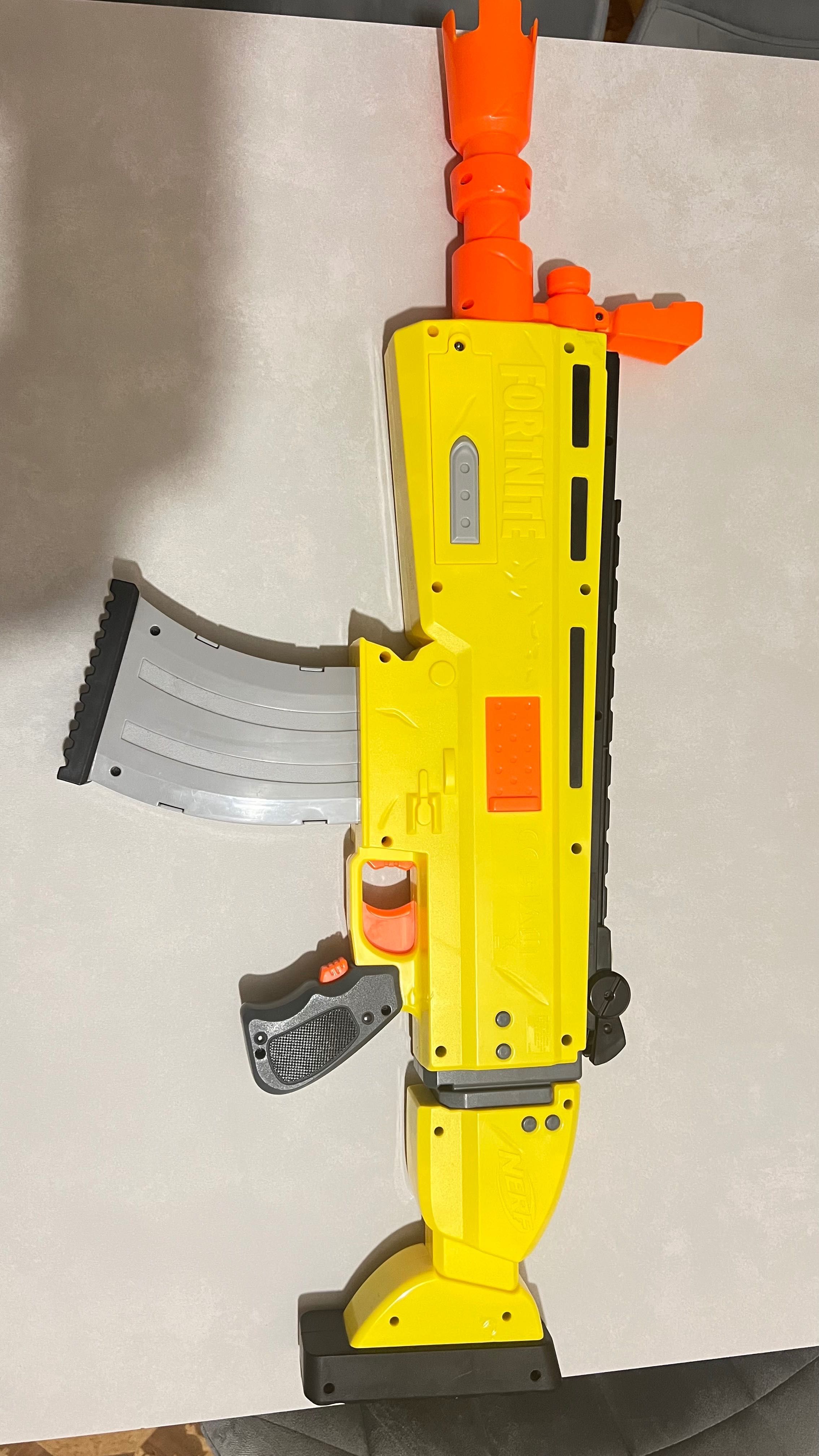 Продам бластер Nerf Fortnite