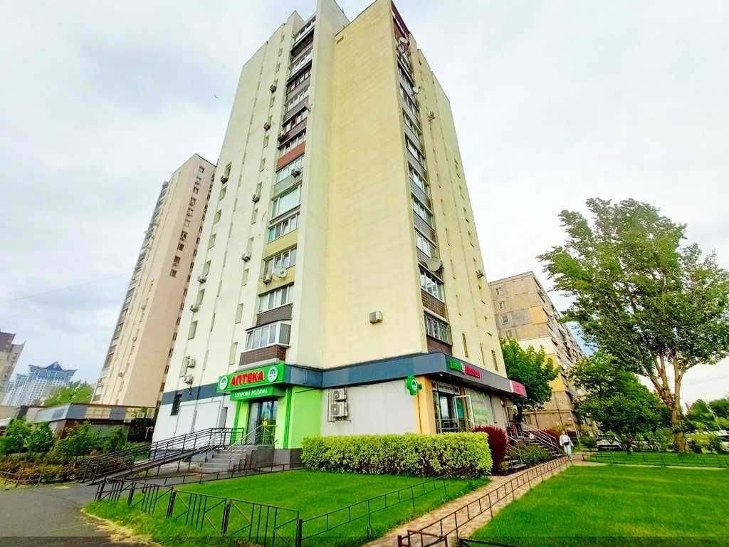 Продам 3к 71м Березняки Дніпровська набер 13 Цегляний Видовий Будинок