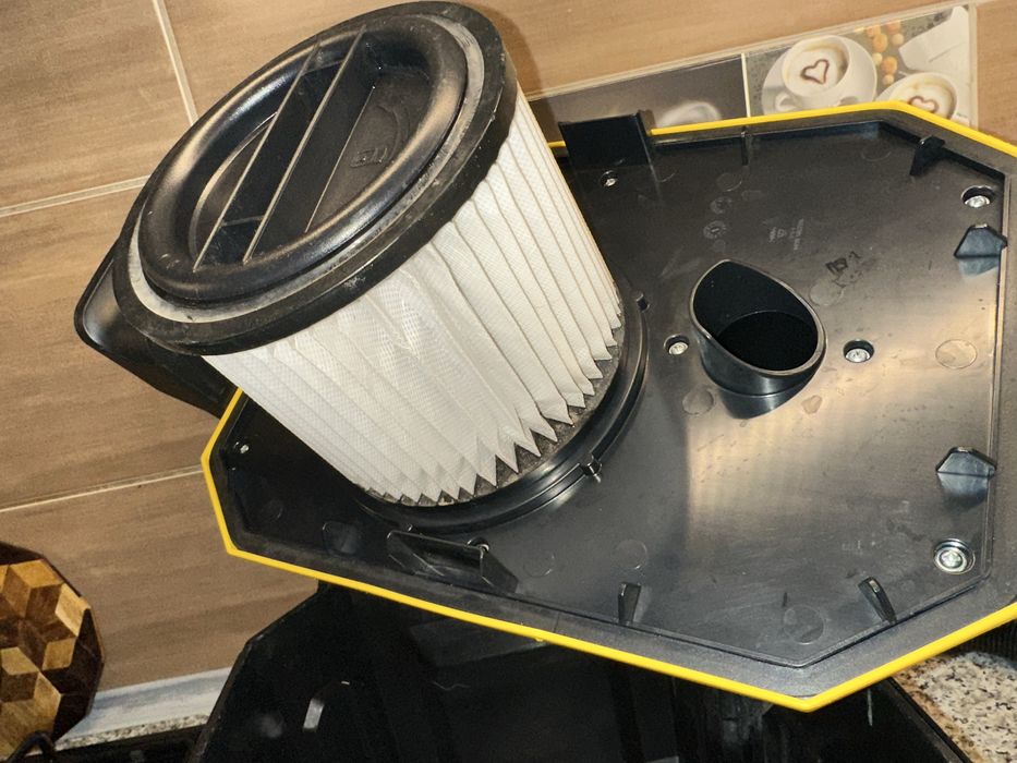 Пилосос акумуляторний STANLEY FATMAX FMC795