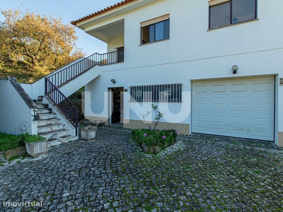 Moradia térrea T5, com lote de 6.520 m2, em São João dos Montes!