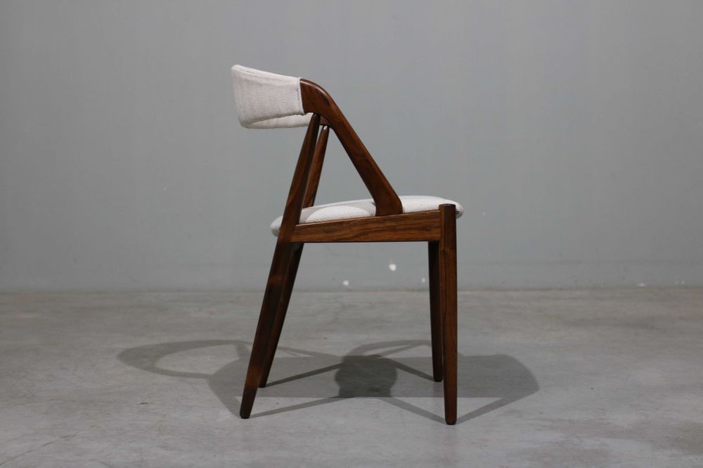 Cadeiras Kai Kristiansen modelo 31 em pau santo | Schou Andersen