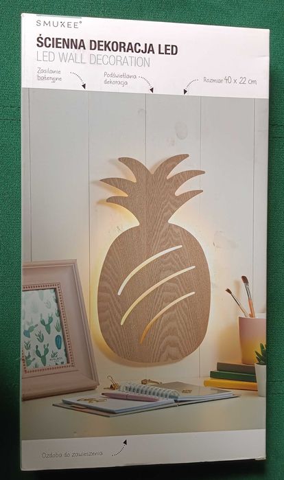 Smukee ścienna dekoracja led ananas