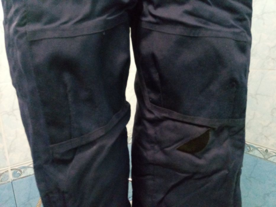 Зимний полукомбинезон на 6-7 лет