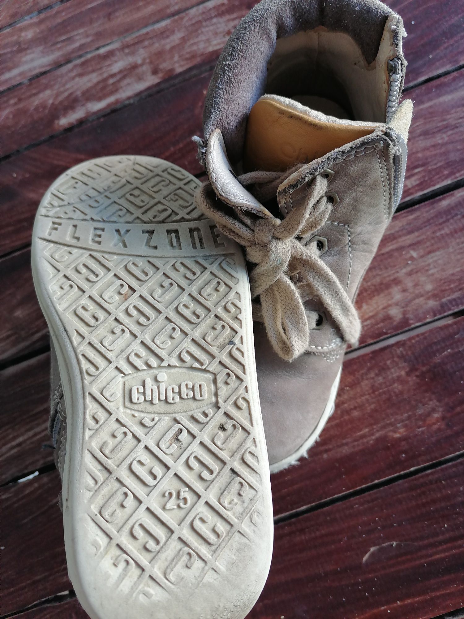 Bota de criança chicco T25