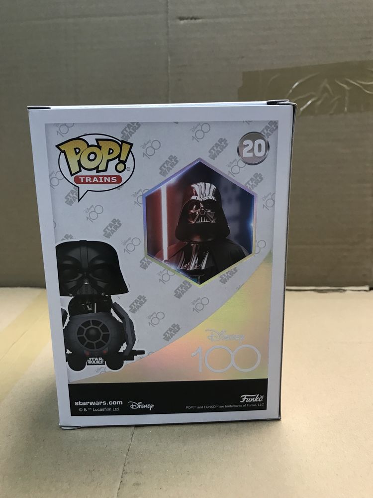 Funko Pop! Trains. Star Wars : Vader on Tie Fighter . 20