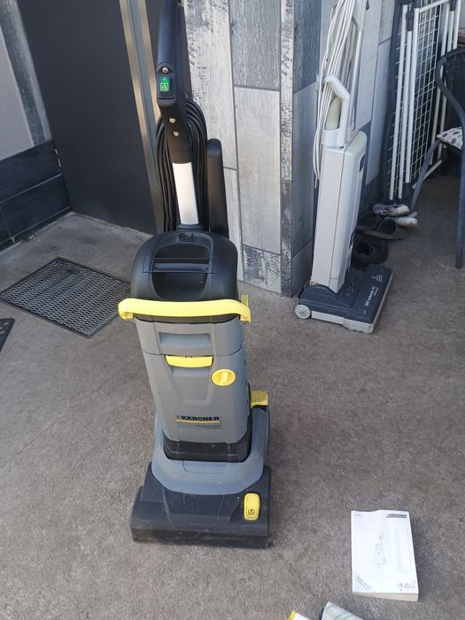 Szorowarka kompaktowa Karcher Profesjonalne br30/4C