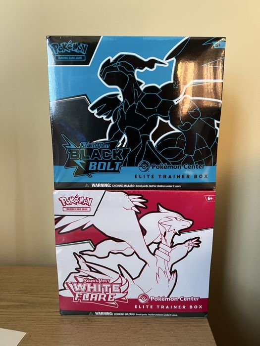 Pokemon elite trainer box Black Bolt/White Flame Pokemon Center