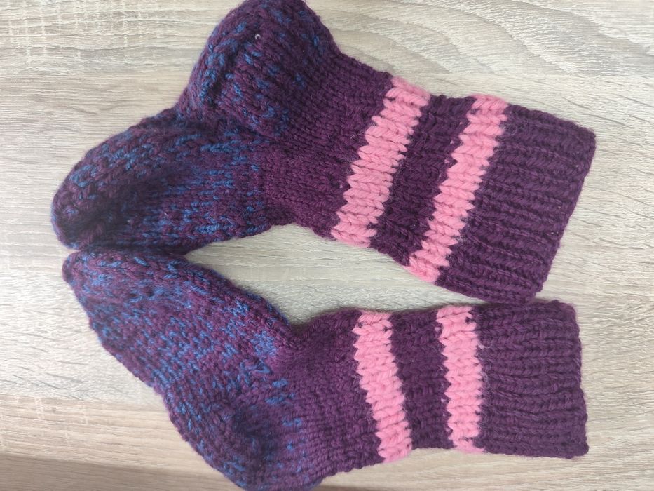 Skarpety wełniane dla dziewczynki handmade r. 25-27