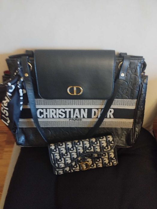 Torebka christian dior.