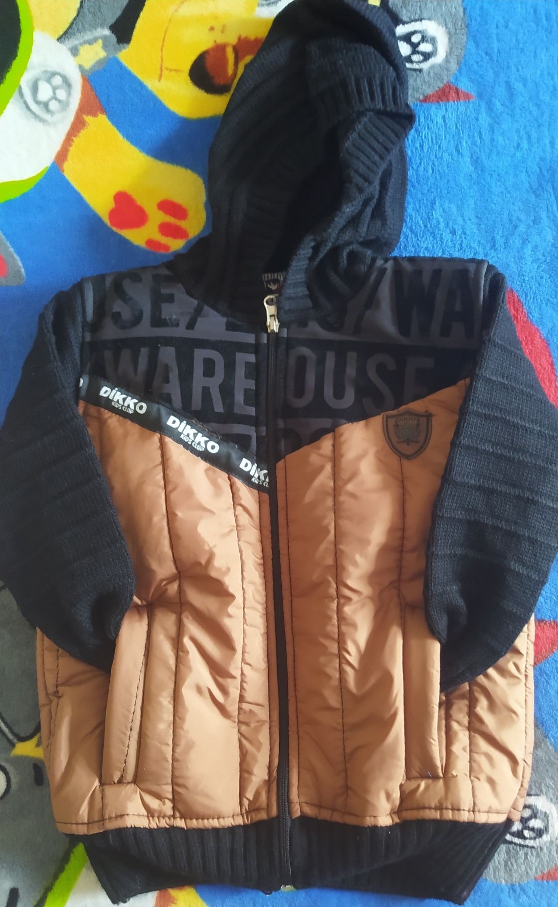 Кофта куртка безрукавка жилет з рукавами 4 роки 5 років