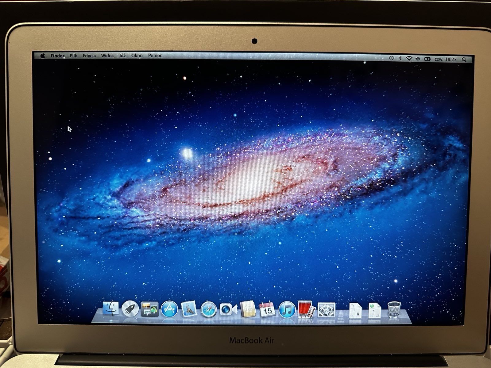 MacBook Air 2011 jak nowy w oryginalnym opakowaniu