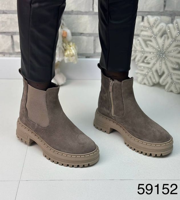 Жіночі шкіряні зимові черевики челсі в кольорах