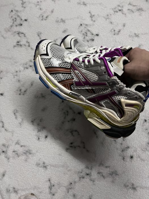 balenciaga runner