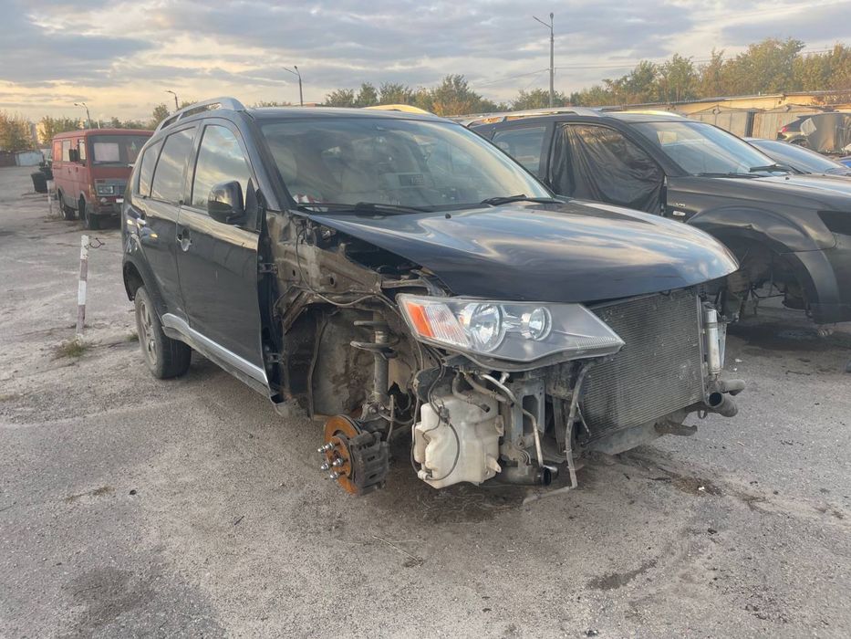 Mitsubishi Outlander XL по запчастям Разборка