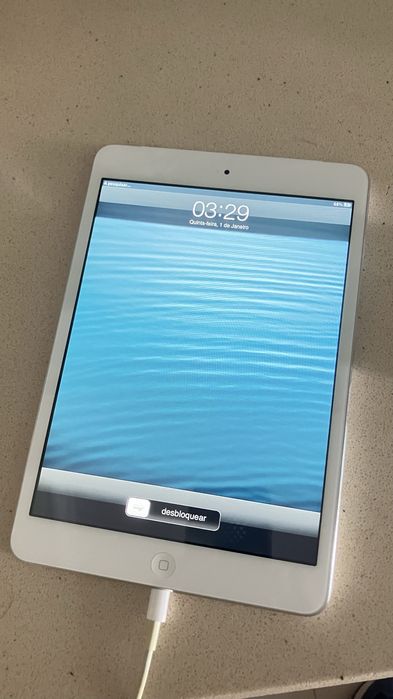iPad mini/ wi-fi Cellular 32GB white