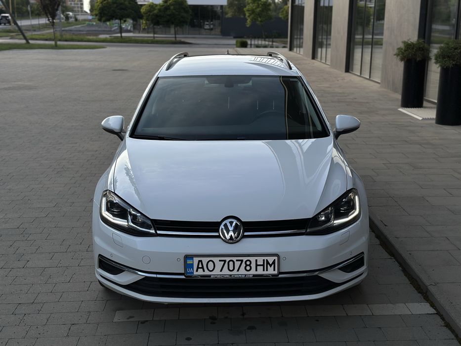 Volkswagen Golf 2017 дизель 2.0 універсал