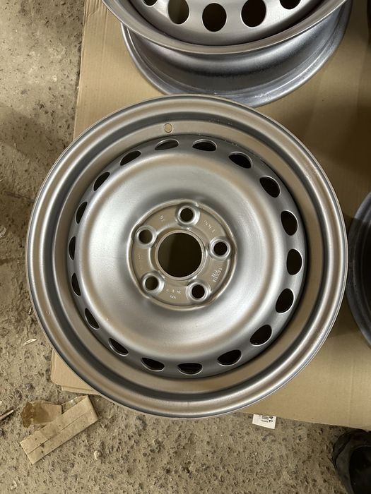 Диски металеві vw t5,t6,5/120r16,ЦО65,1