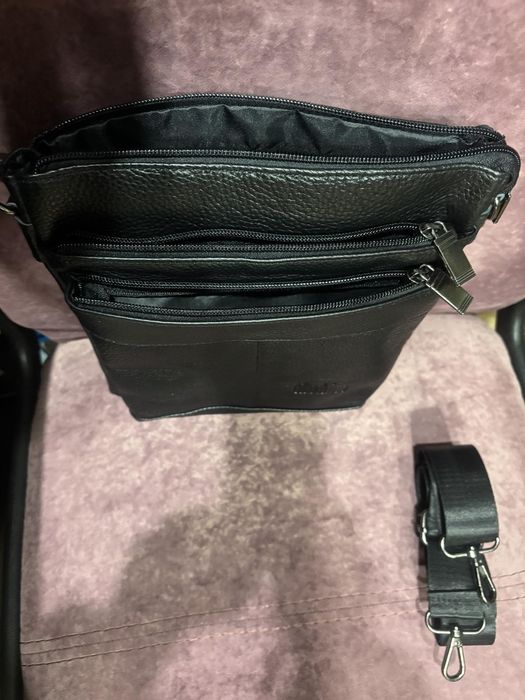 Кожаная мужская барсетка