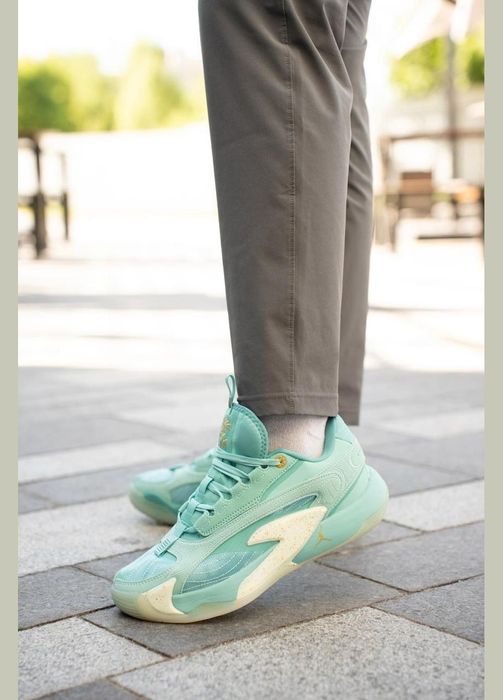 Баскетбольні кросівки Jordan Luka 2