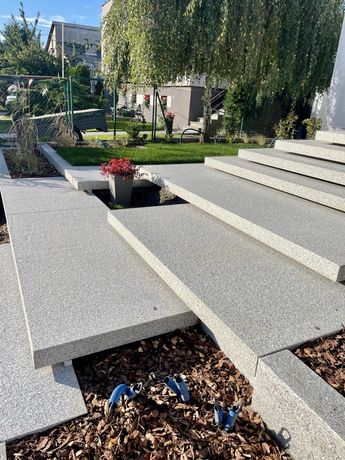 Kopalnia granitu -  schody granitowe, płyty granitowe