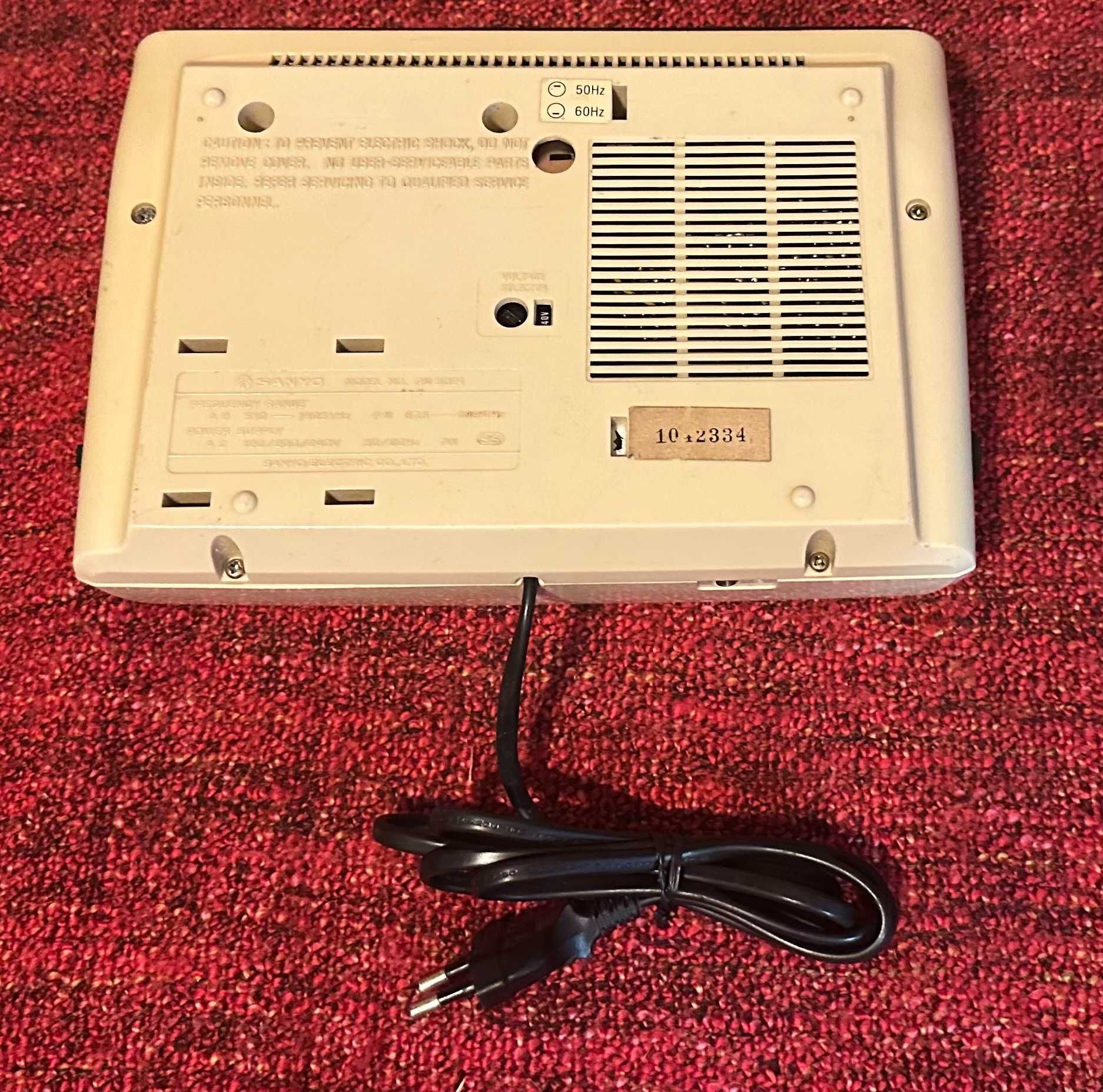Sanyo RM-5021 relógio e radio despertador de palhetas flip-clock 1975