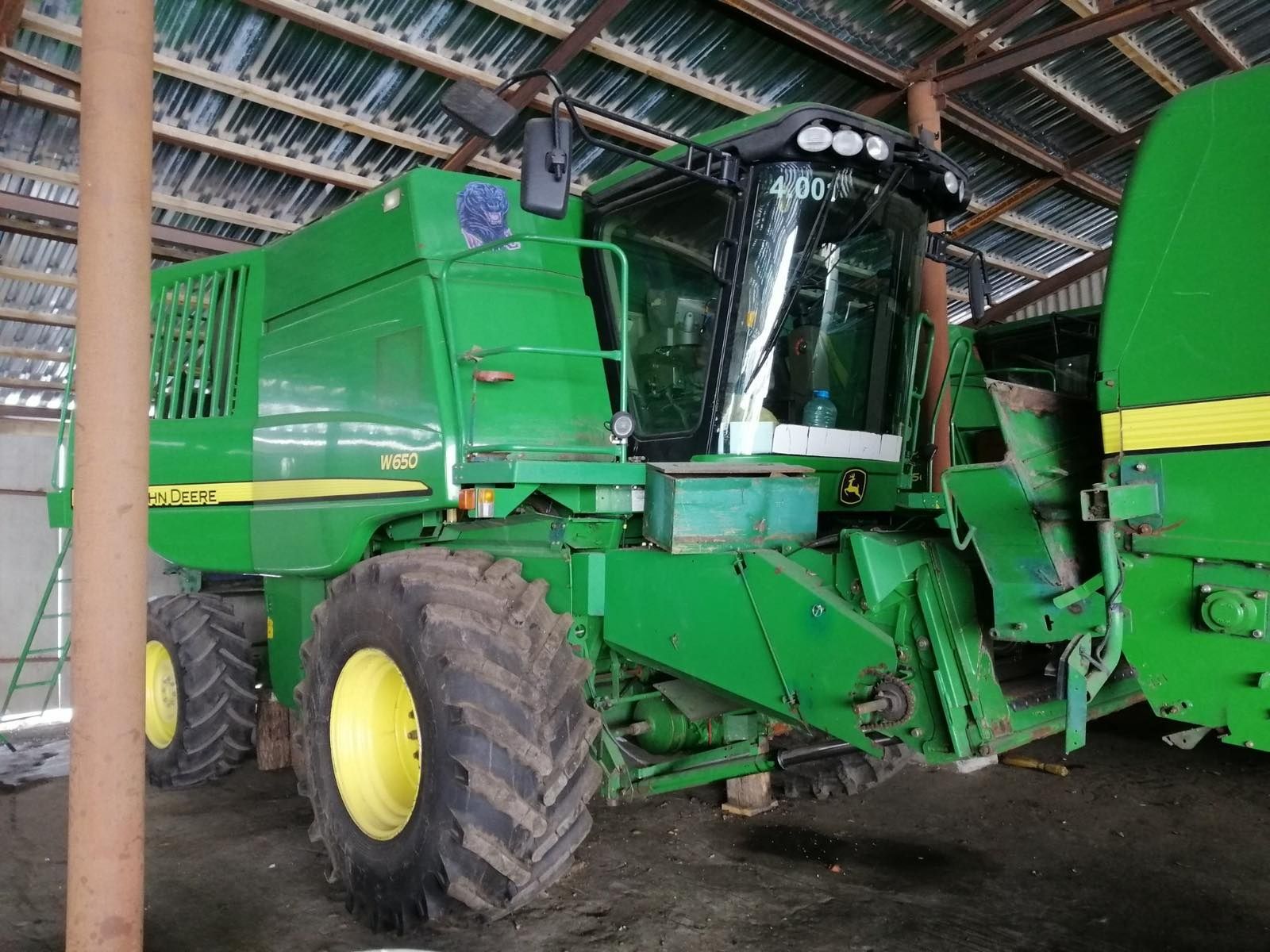 Комбайн John Deere W 650