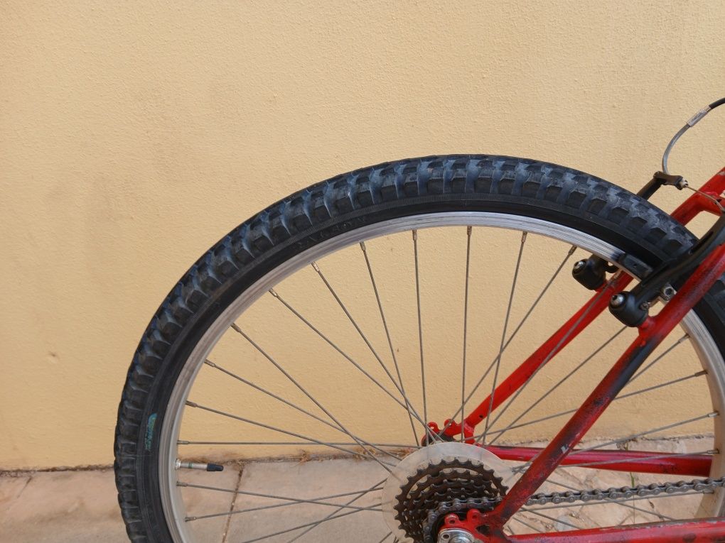 Bicicleta usada como nova