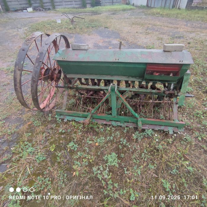 Бункер бачок до сівалки, сивалки, колеса, шестерні, сушники Польща.