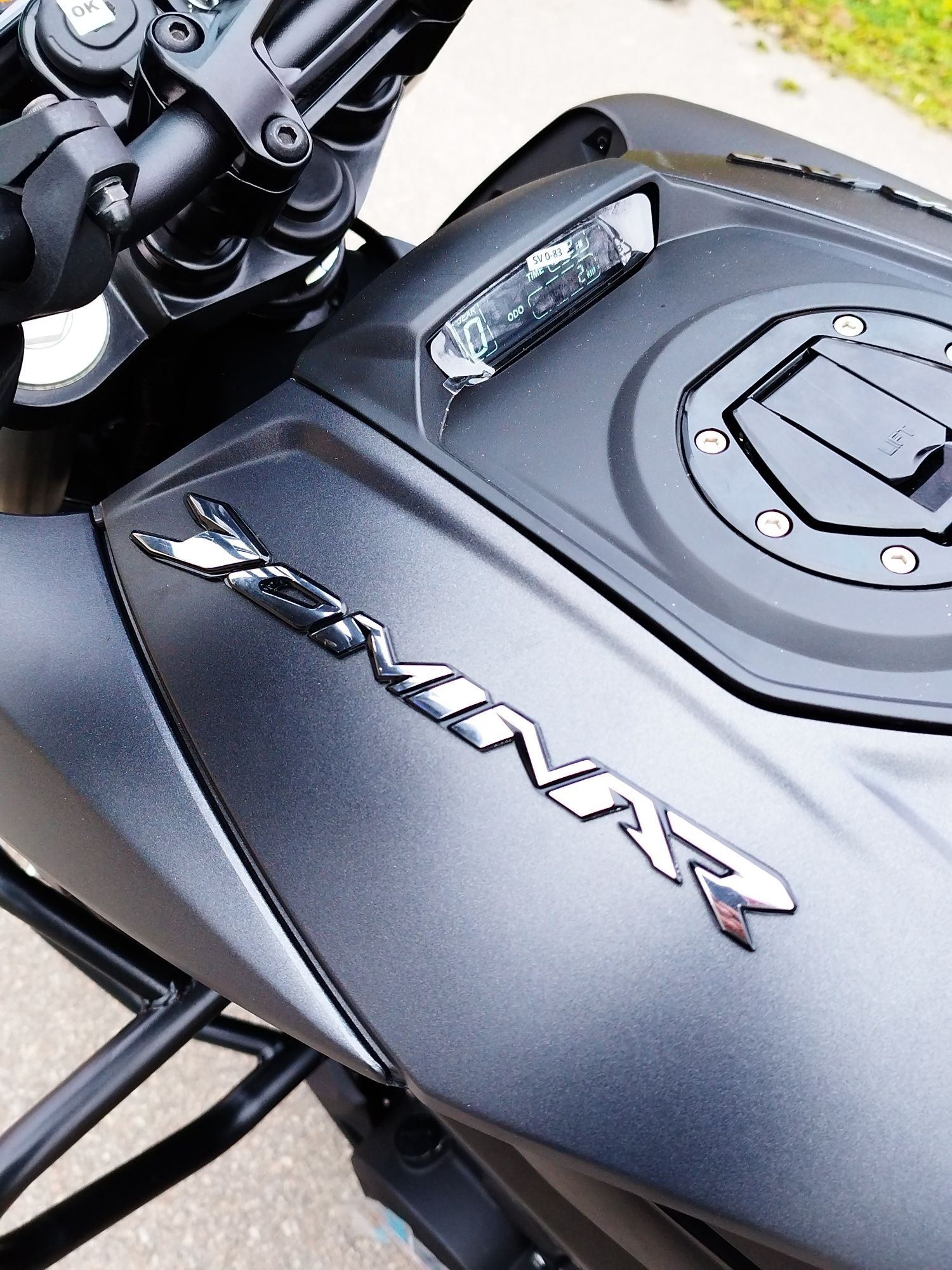 Мотоцикл Bajaj Dominar 400