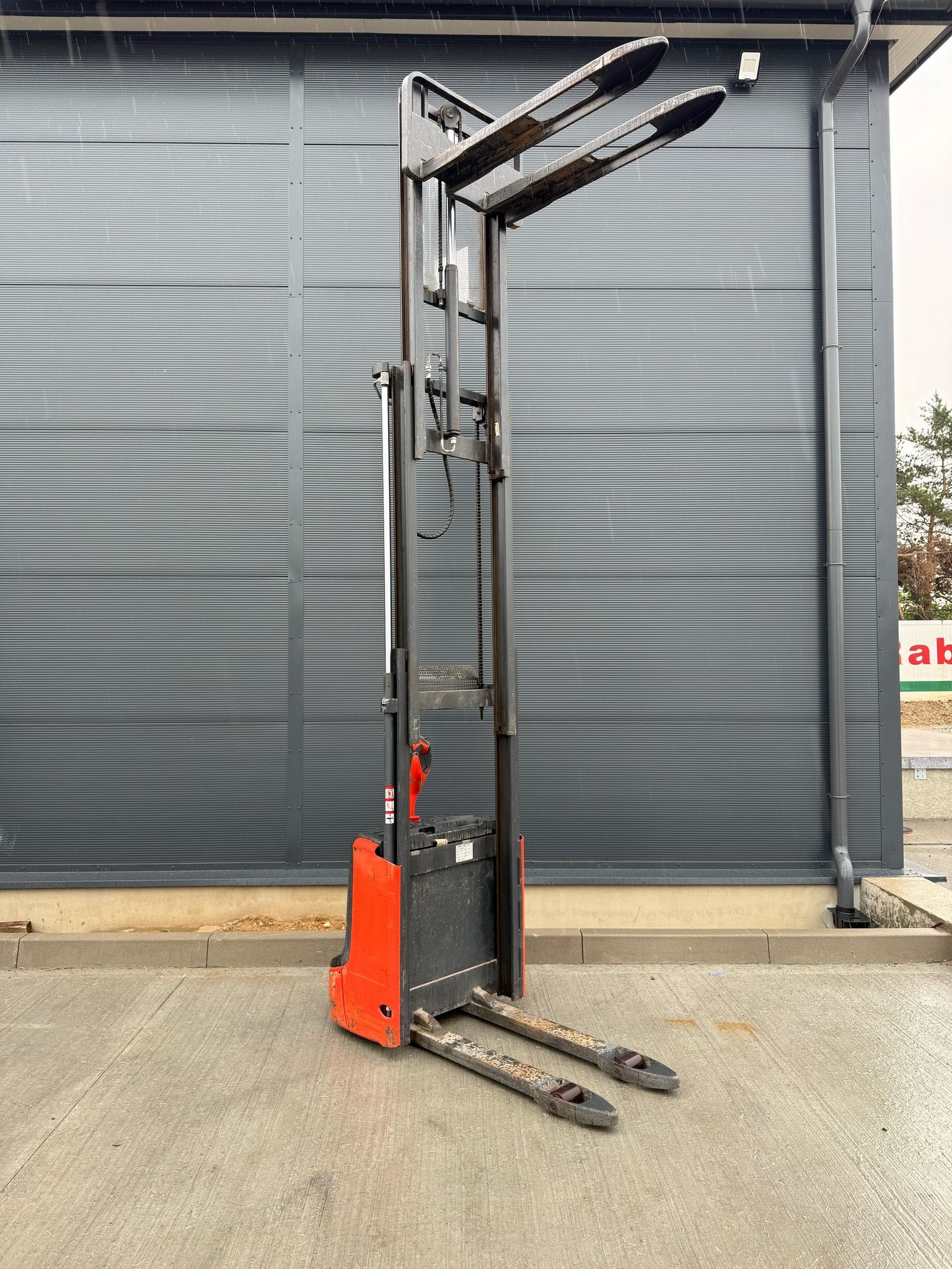 Linde L12 triplex 3,6m wózek paletowy z masztem wolny skok 232h