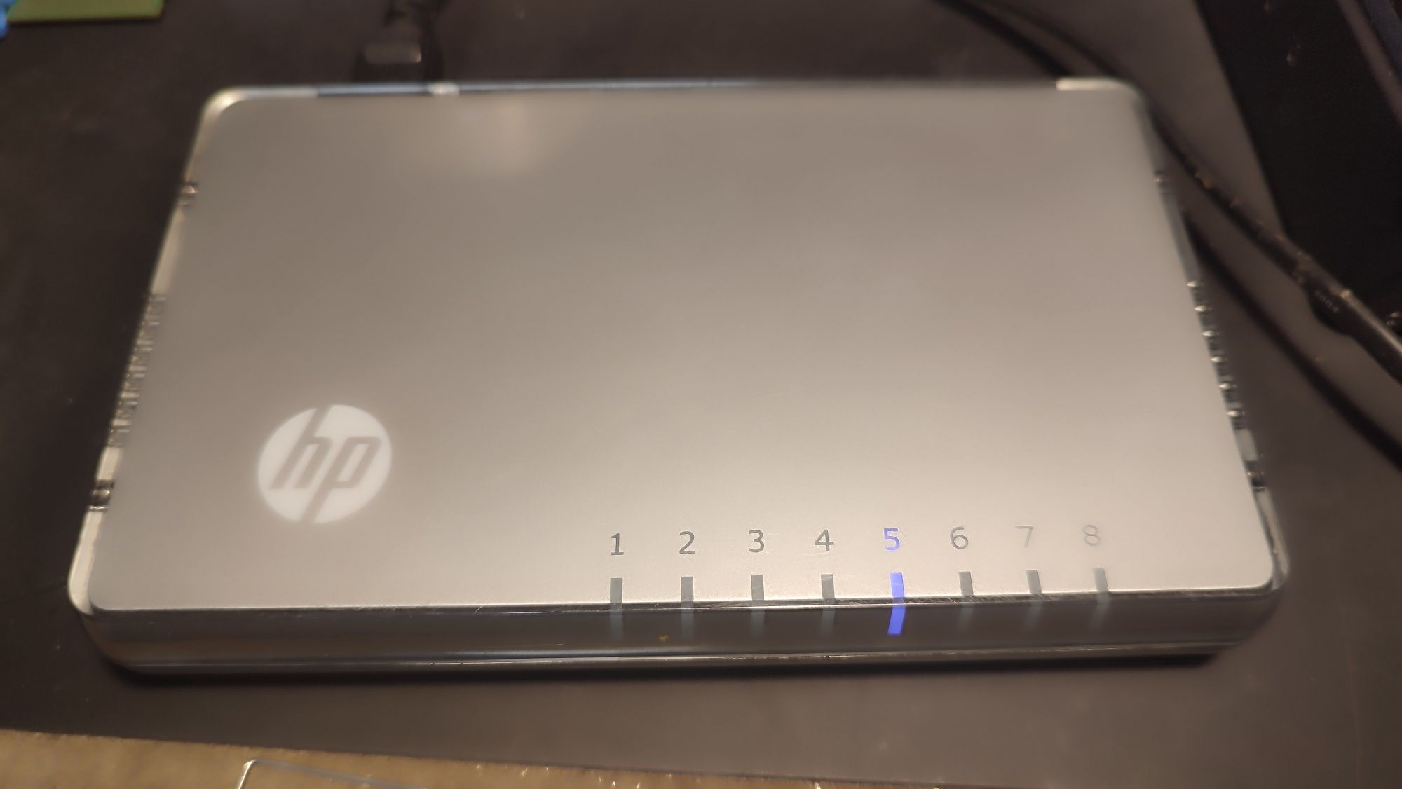 Switch HP 8 portowy 3CFSU08 3COM 8
