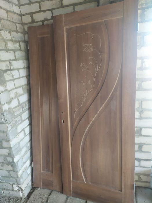 Вікна металопластикові бу, двері дерев'яні окно