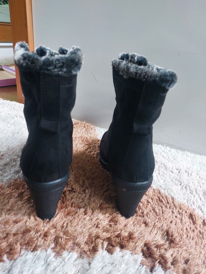 Buty zimowe na koturnie