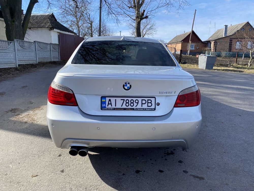 Bmw e60 545i 4.4