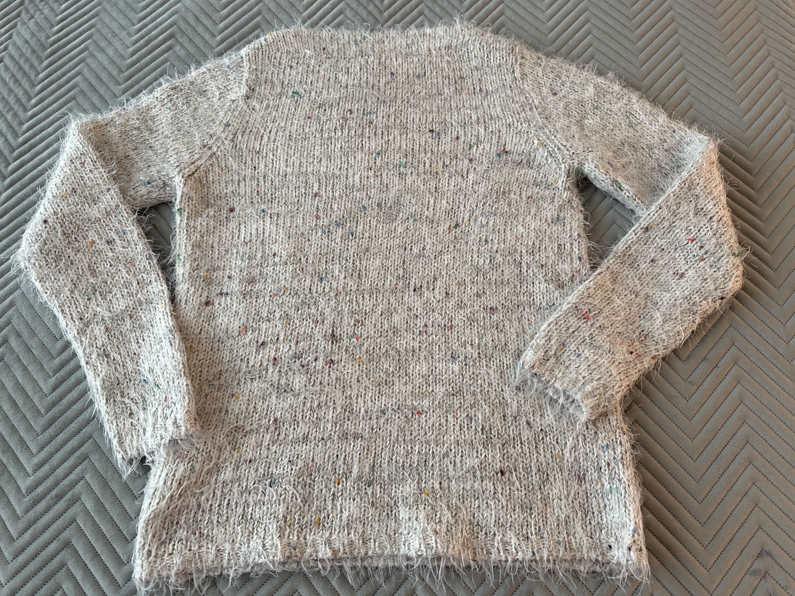 Sweter damski marki Solar, rozmiar 36.