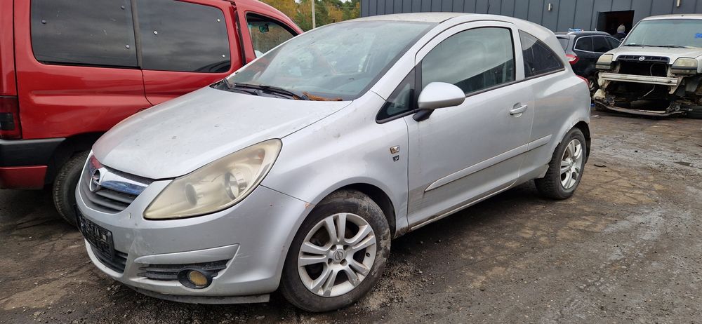 Części CORSA D 1.2 B z147 Drzwi Błotnik Klapa Pompa Szyba Zderzak